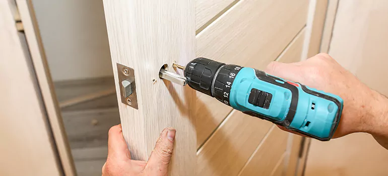 Old Door Knob Repair in Callaway, FL